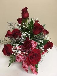 Short But Sweet Roses from Chillicothe Floral, local florist in Chillicothe, OH